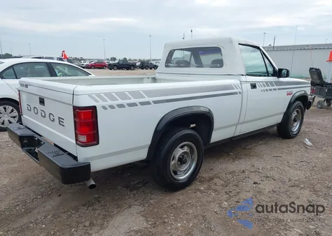 1990 Dodge Dakota Sport from USA, damaged, VIN 1B7FL69X3LS606132